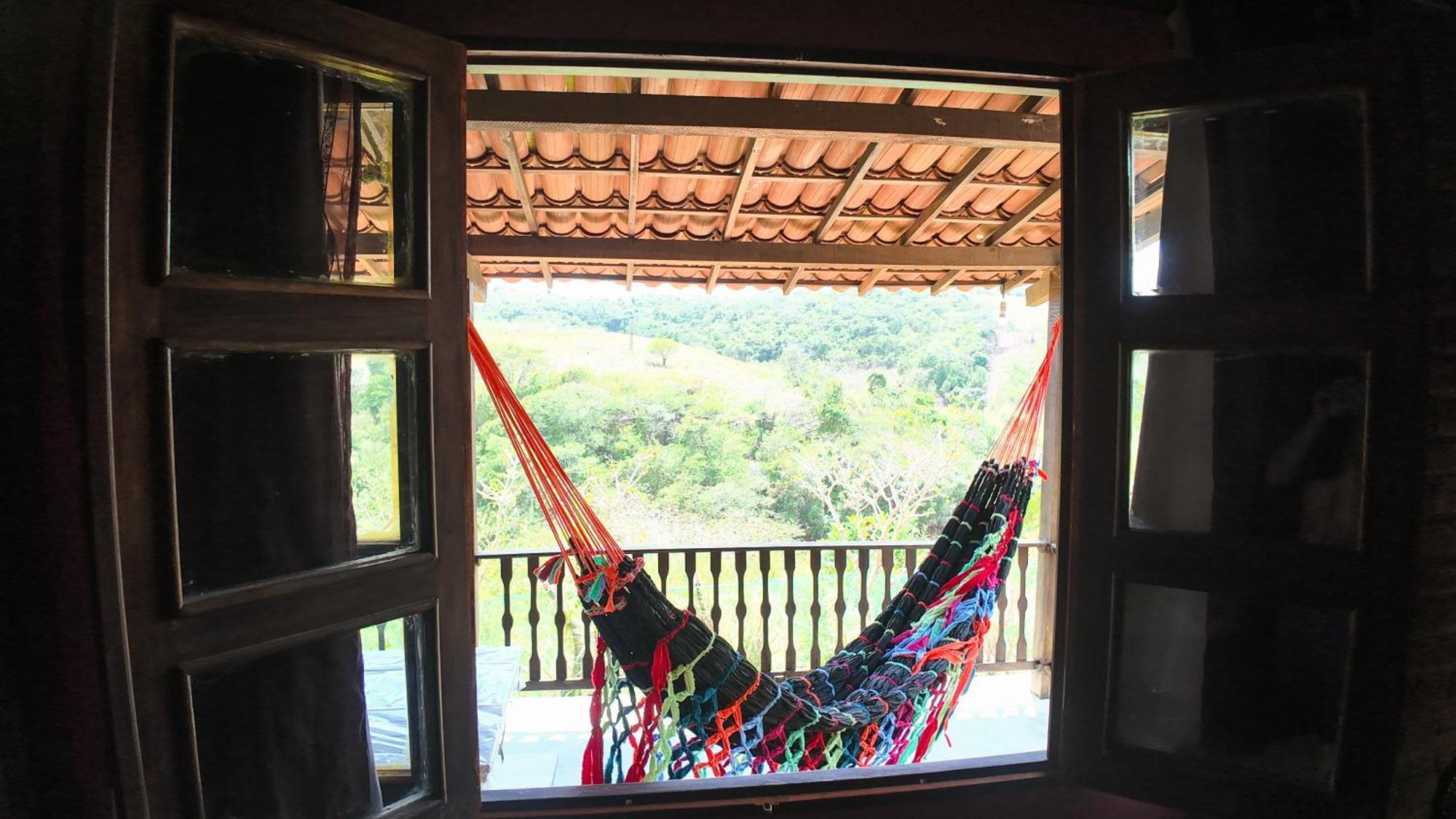 Chale Com Vista Privilegiada Piloes Bagian luar foto